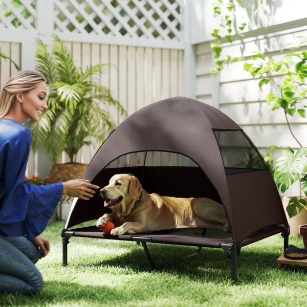 Hondenligbed buiten met dak, verhoogd hondenbed voor grote honden, verkoelend huisdierenbed met wasbaar mesh metalen frame draagtas, huisdierenbed voor buiten kamperen 91x76x90cm, koffie 2