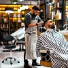 Rolkruk verstelbaar in hoogte met rugleuning draaikruk 83 98 cm werkkruk 360° draaibaar voor kantoor salon 10