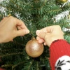 Kunstmatige kerstboom, 150 cm, inklapbare takken, metalen standaard, veelzijdig, groen 10