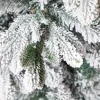 Kunstmatige kerstboom, kunstmatige sneeuw & dennenappels, realistisch, brandvertragend, metalen voet, 183 cm, groen 9