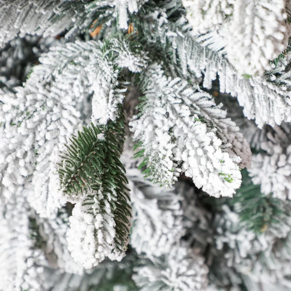Kunstmatige kerstboom, kunstmatige sneeuw & dennenappels, realistisch, brandvertragend, metalen voet, 183 cm, groen 9