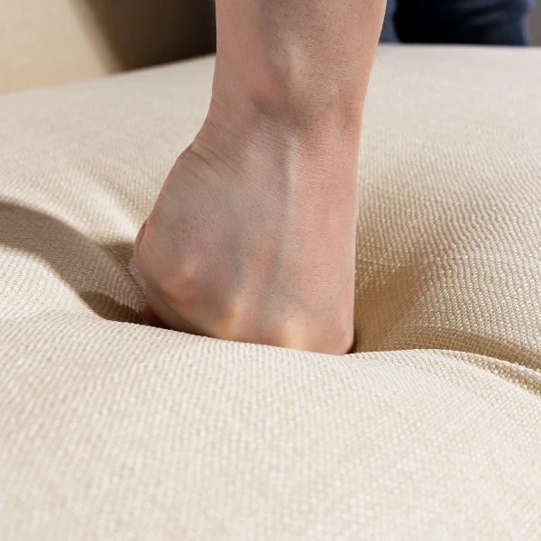 2 zitsbank, Getufte Rugleuning, Houten Poten, Dikke Bekleding, Linnenlook, Voor Kleine Ruimtes, Beige