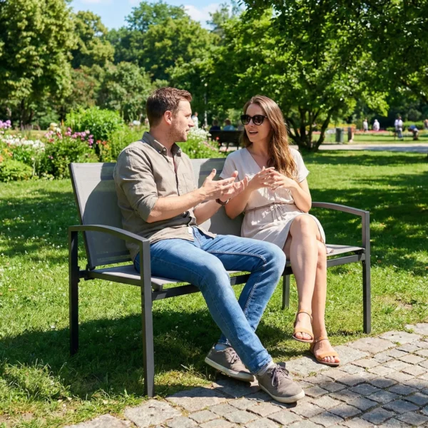 Tuinbank 2 zits Weerbestendig Metaal Buiten Zitbank Met Ademende Zitting Gebogen Armleuningen 112 X 66 X 80 Cm Grijs