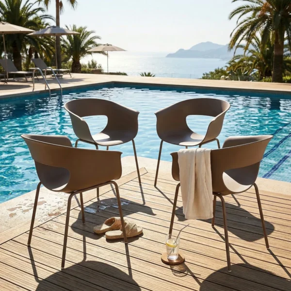 Tuinstoelen Set Van 4 Ergonomisch Balkonstoelen Met Uitsnijdingsontwerp Armleuning Weerbestendig Roestbestendig Koffie