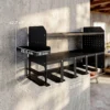 Tuinwerktuig Organizer 2 laags Tuinwerktuig Stand Met Haken Zijvak Tot 50 Kg 61,8 X 23 X 32,7cm Zwart