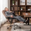 Ergonomische Bureaustoel Met Massagefunctie, Voetensteun, Draaibaar, Rolbaar, Bruin