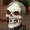 Halloweendekoration Groundbreaker Skelett, Biegsame Arme, Leuchtende Augen, Unheimliches Heulen