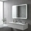 Badkamerspiegel Met LED verlichting, Anti condens Pad, 3 Verstelbare Kleuren, Klok, 600 X 800 Mm, Zilverkleurig