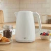 Elektrischer Wasserkocher, 1,7L Schnellkochfunktion, 2200W, Mit Herausnehmbarem Kalkfilter, Abschaltautomatik, Cremeweiß