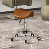 Verstelbare Rolkruk Draaikruk 49 61 Cm Werkkruk Draaibaar Zadelkruk Voor Kantoor Salon Massage Spa Bruin