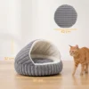 Pluche Kattenbed Met Afneembaar Kussen, Antislip Bodem, Wasbare Kattenmand, Voor Katten Tot 5 Kg, Grijs
