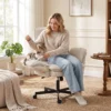Schreibtischstuhl Mit Klappbaren Armlehnen Bürostuhl Mit Rollen In Beige